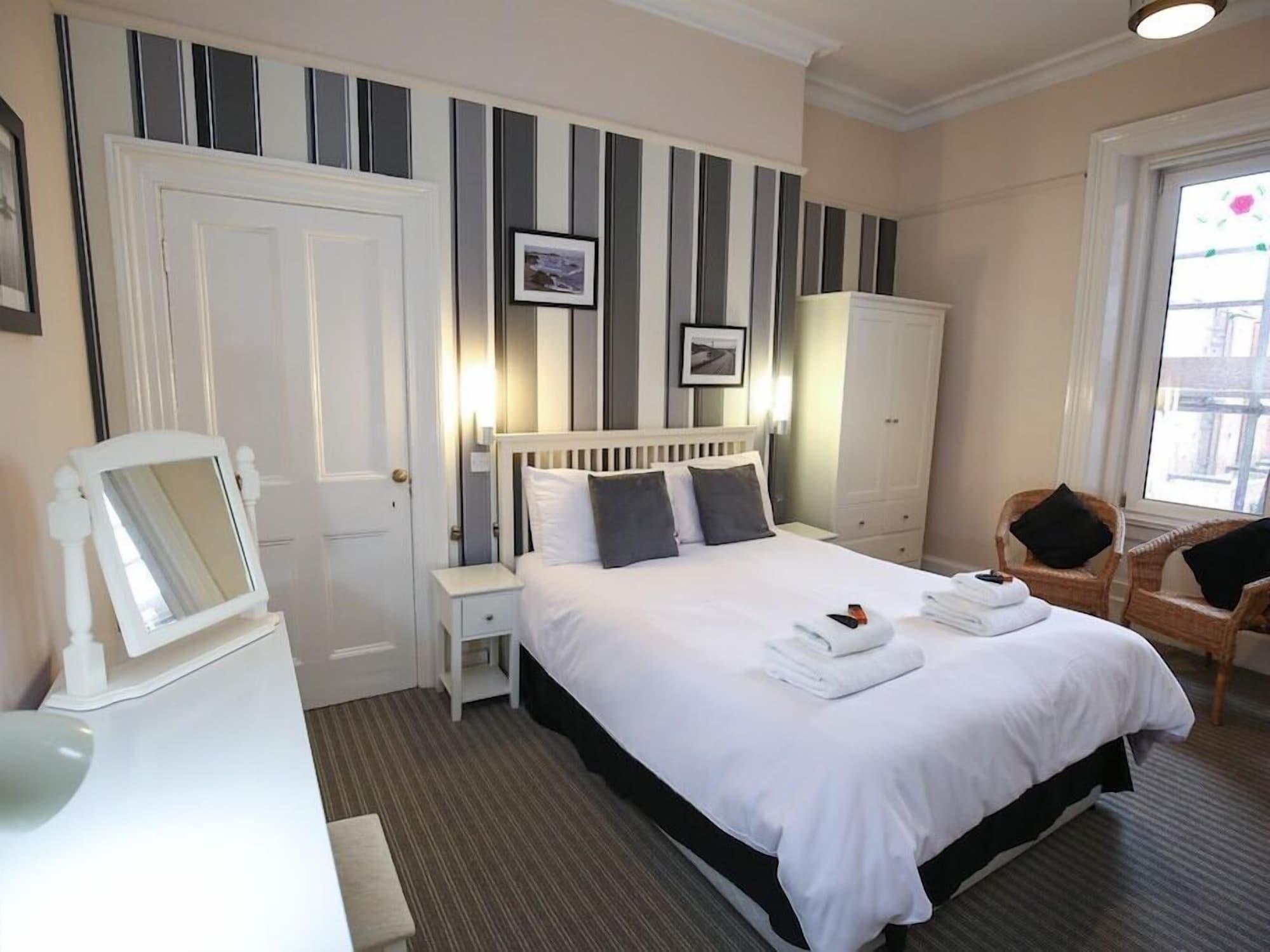 Riviera Guesthouse Whitby Exterior foto